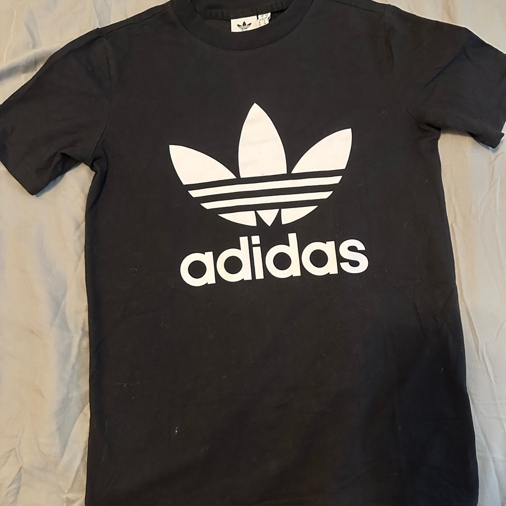 Adidas Black Short Sleeve Tee Classic Design